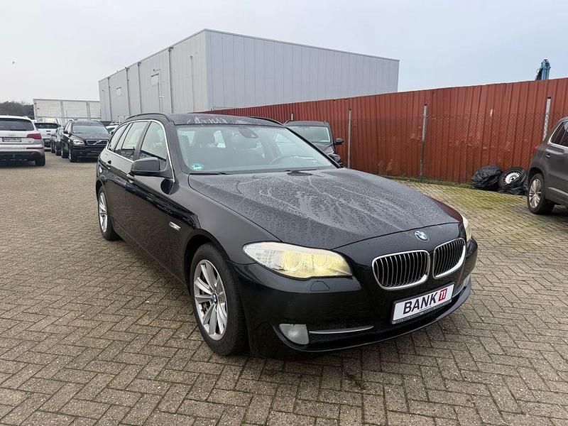 Gebraucht BMW 525 218 PS (160 kW) 2012 Schwarz Kombi