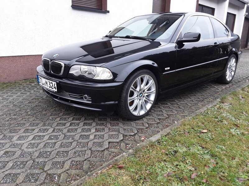 Schwarz Gebraucht 2002 BMW 330 Performance Coupé | 26.800 € - Bild 1/4