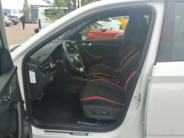 Gebraucht Skoda Kamiq Monte Carlo 150 PS (110 kW) 2022 Moonweiss metallic SUV