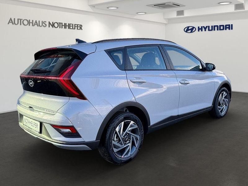 Neu Hyundai Bayon Trend 101 PS (74 kW) 2025 Lumen grey / mic SUV