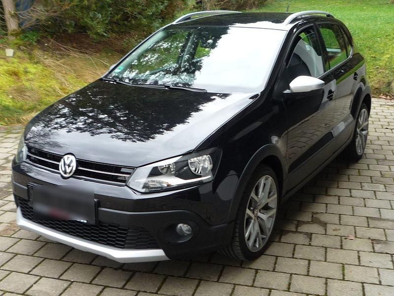 Gebraucht VW Polo Cross 90 PS (66 kW) 2016 Schwarz Kleinwagen