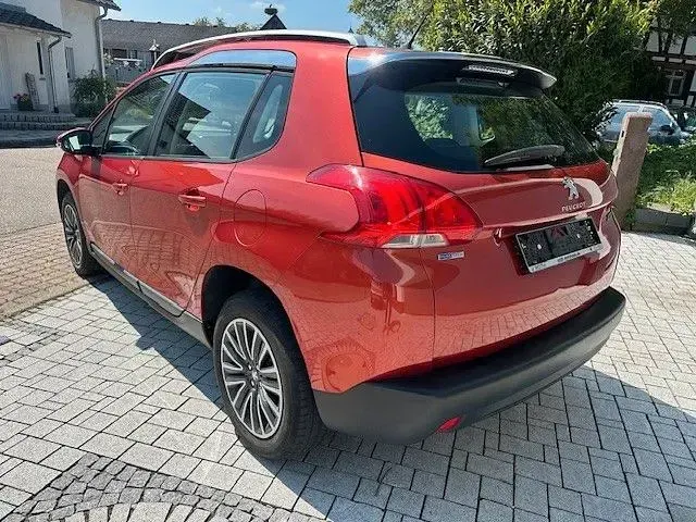 Second-hand Peugeot 2008 Active 110 CP (80 kW) 2016 Roșu SUV