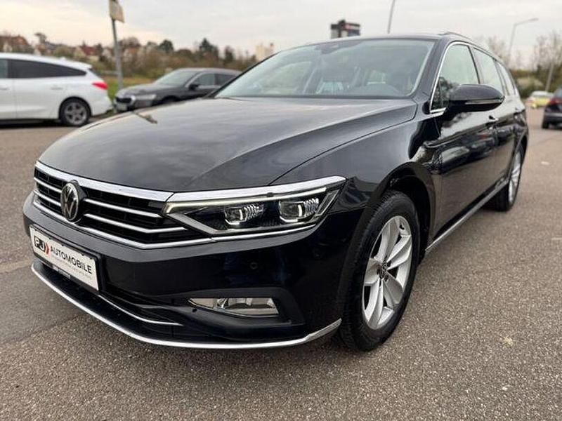 Gebraucht VW Passat Business 150 PS (110 kW) 2022 Rot Kombi