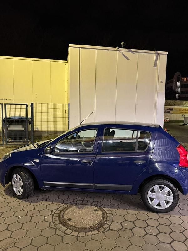 Gebraucht Dacia Sandero 75 PS (55 kW) 2009 Blau Kleinwagen