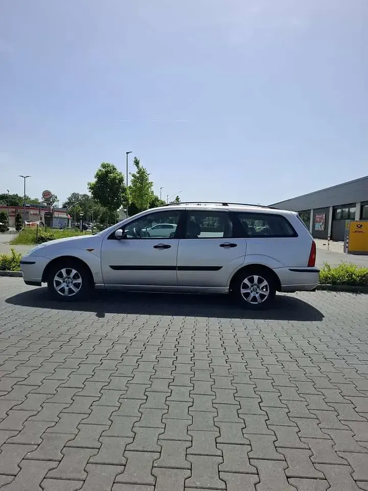 Gebraucht Ford Focus Trend 116 PS (85 kW) 2002 Kombi