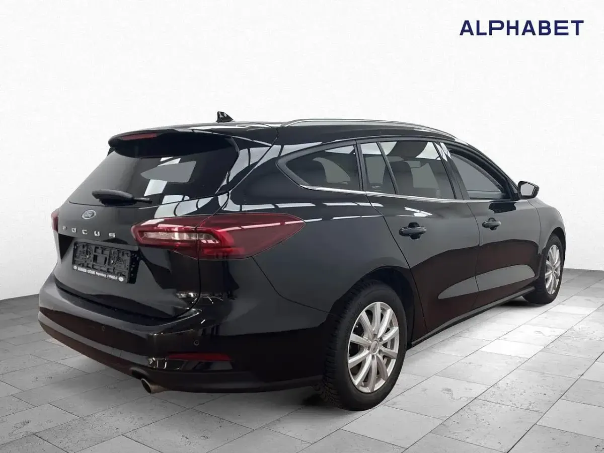 Gebraucht Ford Focus Titanium 116 PS (85 kW) 2023 Schwarz Kombi
