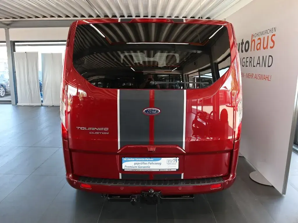 Gebraucht Ford Tourneo Sport 185 PS (136 kW) 2022 Rot Van / Kleinbus