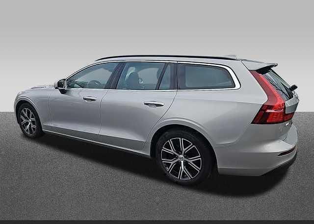 Gebraucht Volvo V60 120 PS (88 kW) 2025 Kombi