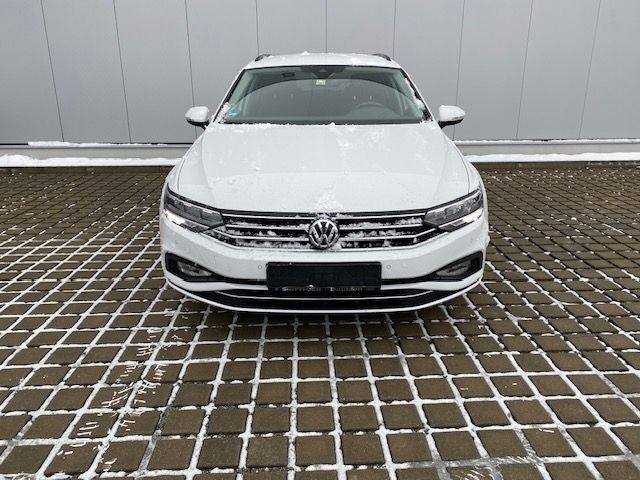 Gebraucht VW Passat Business 150 PS (110 kW) 2020 Weiß (pure white) Kombi