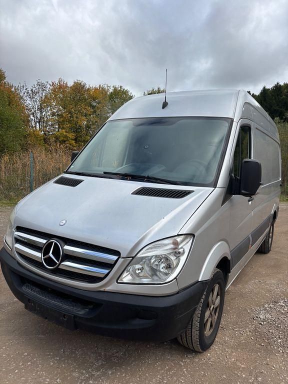 Grau Gebraucht 2010 Mercedes Sprinter Van | 9.700 € (Guter Preis) - Bild 1/4