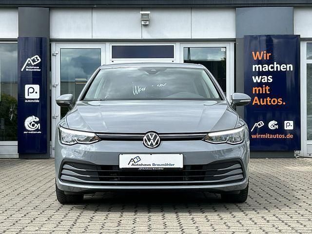 Mondsteingrau Gebraucht 2020 VW Golf VII Pro Limousine | 18.950 € (Fairer Preis) - Bild 1/4