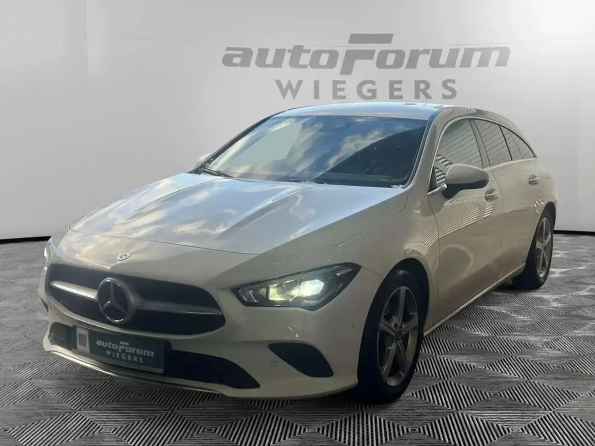 Gebraucht Mercedes CLA220 Shooting Brake Progressive 190 PS (139 kW) 2021 Weiß Kombi