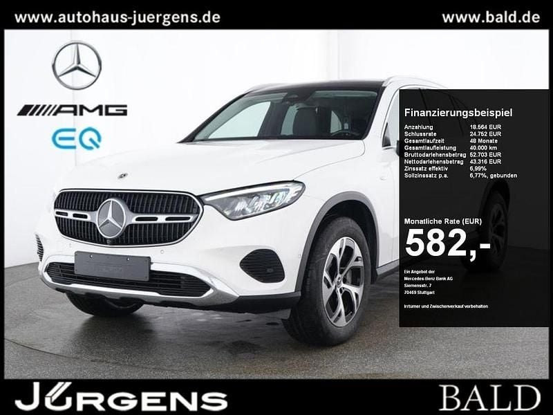 Weiss polarweiss Gebraucht 2025 Mercedes GLC300e Avantgarde SUV | 61.880 € (Guter Preis) - Bild 1/4