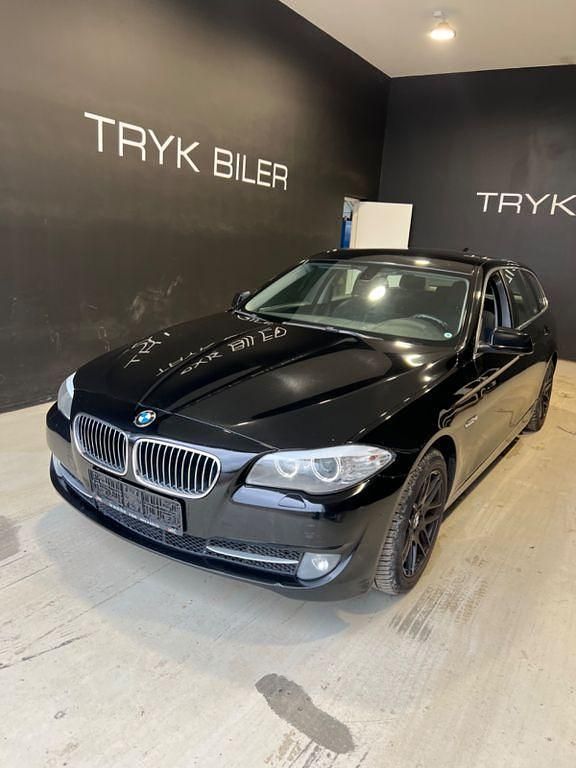 Schwarz Gebraucht 2013 BMW 520 Kombi | 5.300 € (Guter Preis) - Bild 1/4