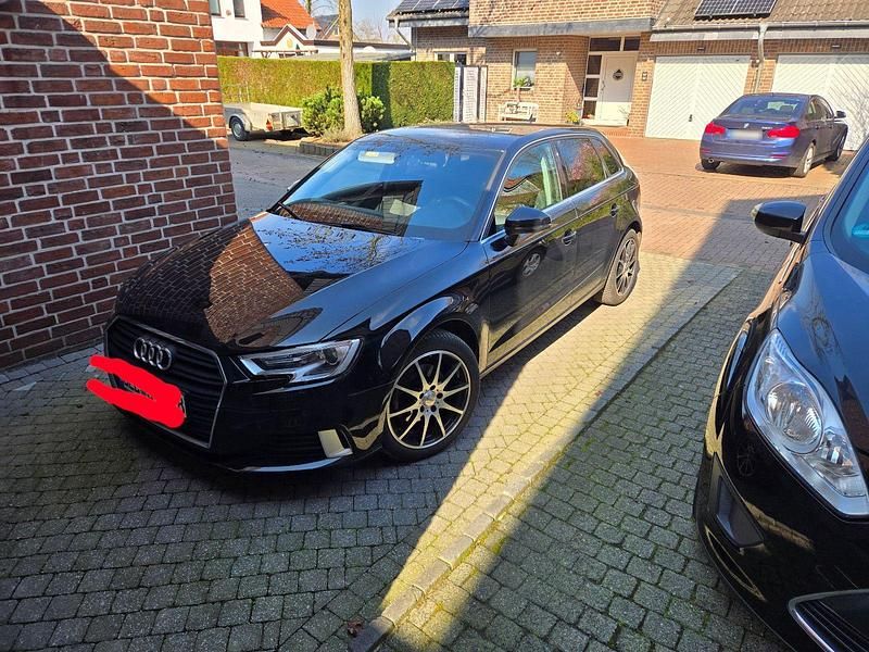 Gebraucht Audi A3 Design 116 PS (85 kW) 2019 Schwarz Limousine