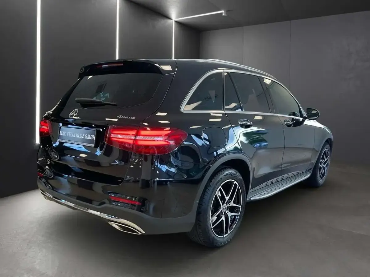 Gebraucht Mercedes GLC250 AMG 211 PS (155 kW) 2019 Schwarz SUV