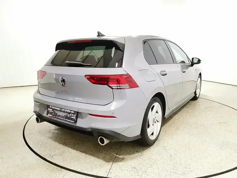 Gebraucht VW Golf VII GTI 2021 Mondsteingrau Kleinwagen