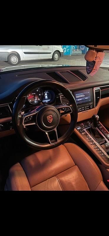 Gebraucht Porsche Macan S 258 PS (189 kW) 2017 Schwarz SUV
