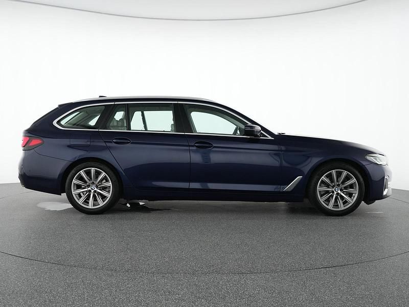 Gebraucht BMW 520 Luxury Line 190 PS (139 kW) 2021 Tansanitblau Limousine