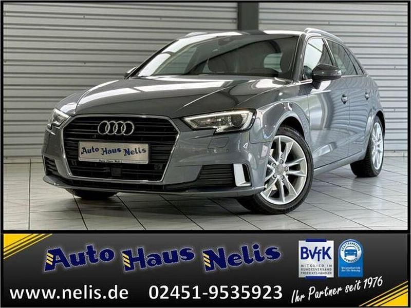 Grau Gebraucht 2017 Audi A3 Sport Limousine | 17.880 € (Guter Preis) - Bild 1/4