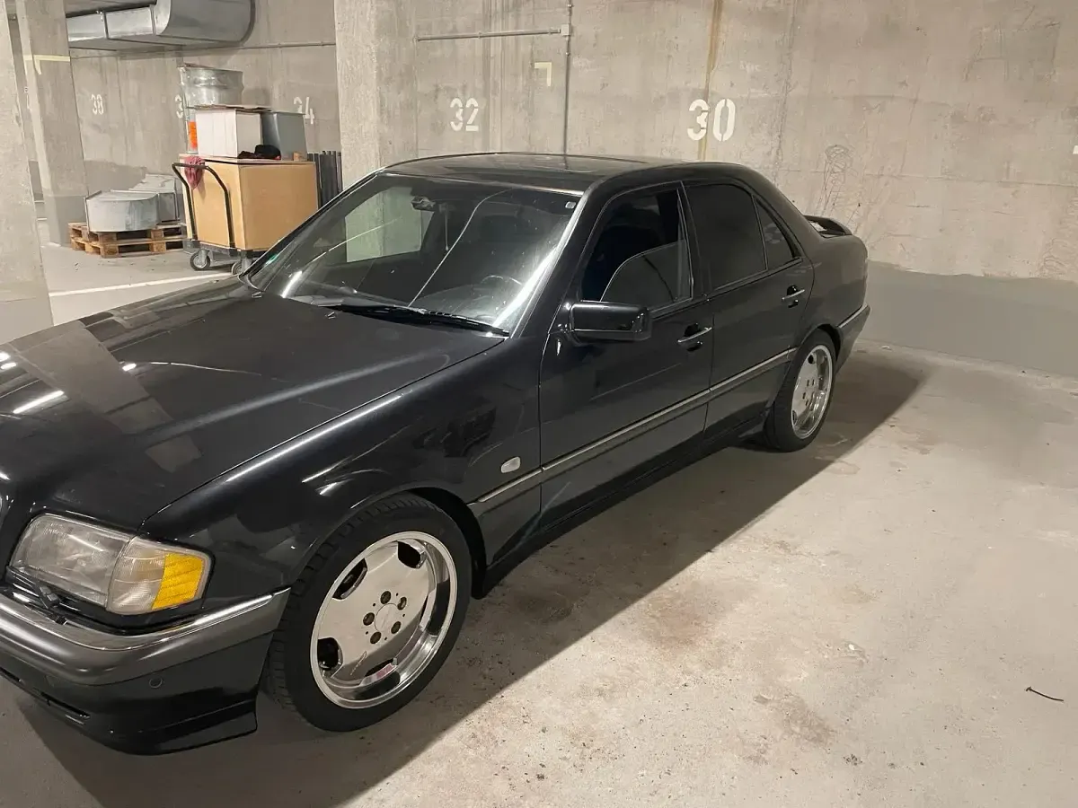 Gebraucht Mercedes C280 AMG 197 PS (144 kW) 1999 Schwarz Limousine