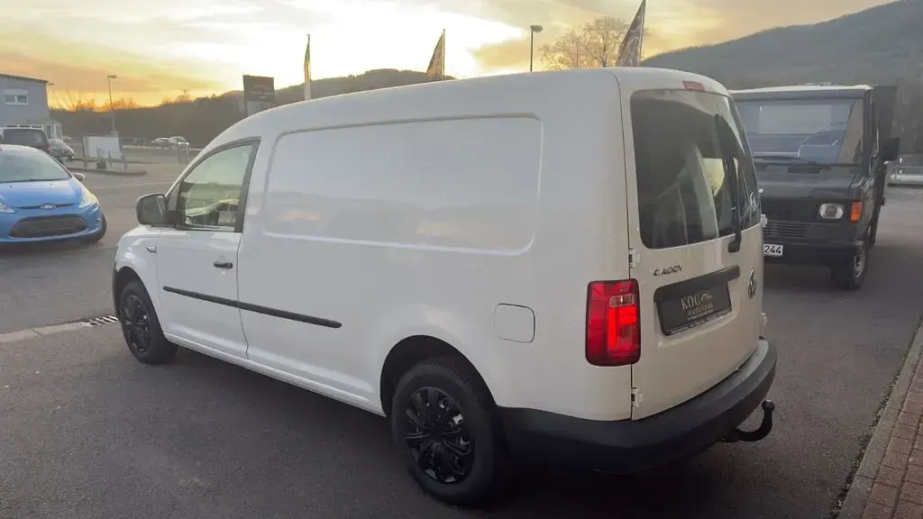 Gebraucht VW Caddy 102 PS (75 kW) 2019 Weiß Van / Kleinbus