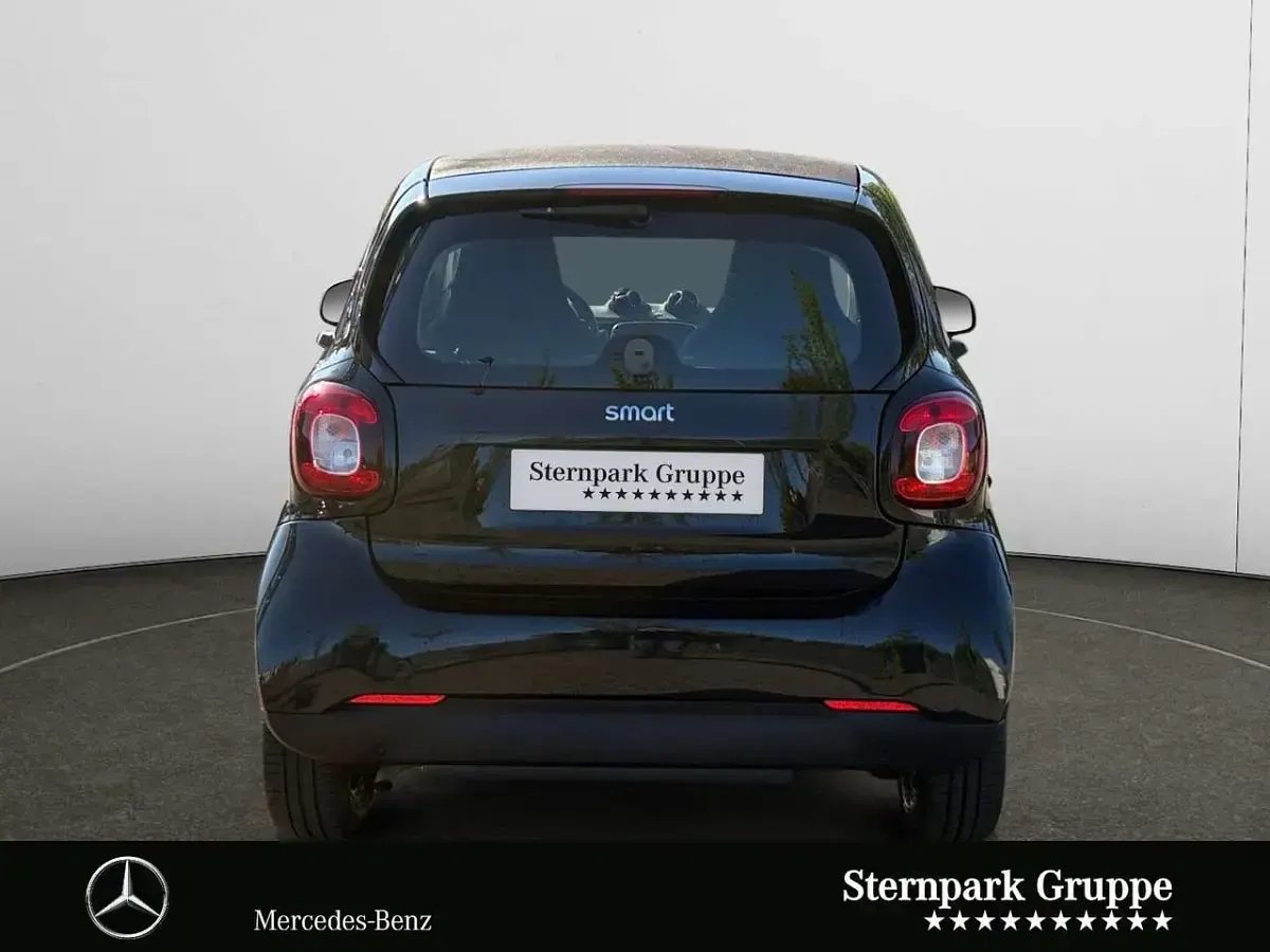 Gebraucht Smart ForTwo Coupé Passion 90 PS (66 kW) 2017 Schwarz Coupé