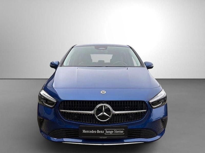 Gebraucht Mercedes B250e Progressive 218 PS (160 kW) 2025 Blau Van / Kleinbus