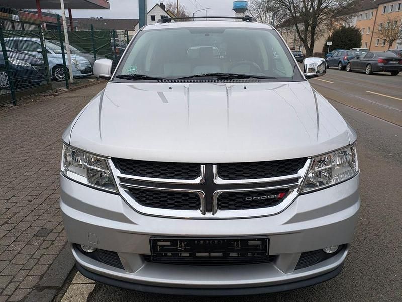 Gebraucht Dodge Journey 140 PS (102 kW) 2008 Silber SUV