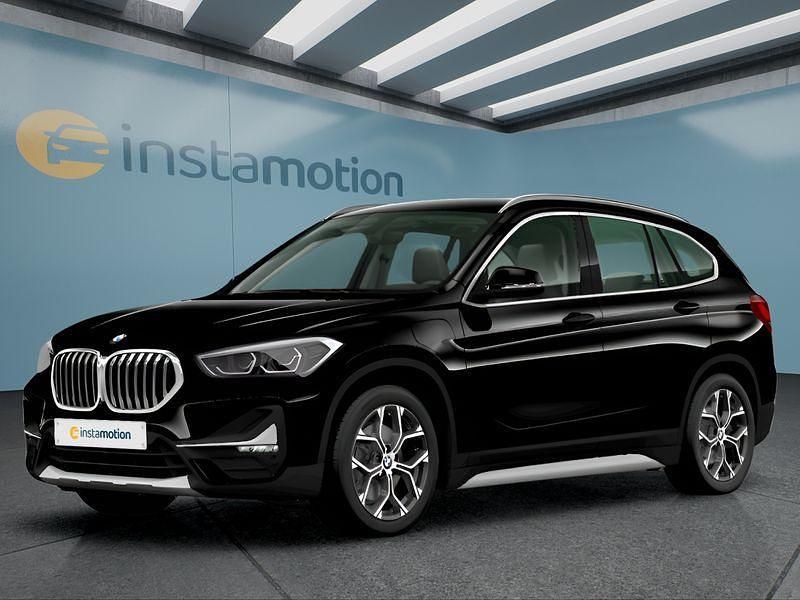 Schwarz Gebraucht 2021 BMW X1 xLine SUV | 21.399 € (Guter Preis) - Bild 1/4