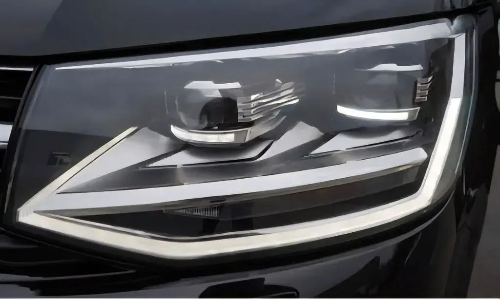 Gebraucht VW Multivan Generation Six 150 PS (110 kW) 2017 Schwarz Van / Kleinbus