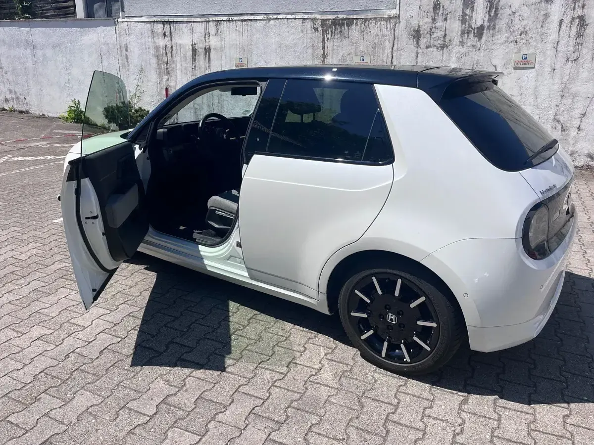 Gebraucht Honda e 100 kW (136 PS) 2022 Weiß Kleinwagen