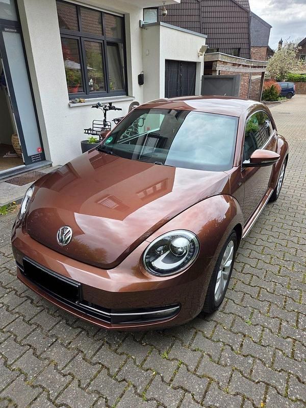 Gebraucht VW Beetle Allstar 150 PS (110 kW) 2016 Braun Kleinwagen