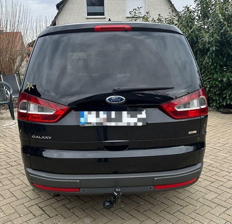 Gebraucht Ford Galaxy Titanium 140 PS (102 kW) 2009 Schwarz Van / Kleinbus