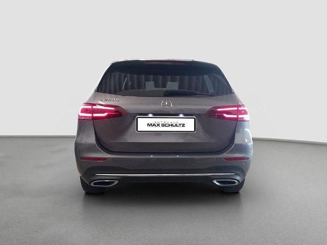 Gebraucht Mercedes B250e 218 PS (160 kW) 2022 Kleinwagen