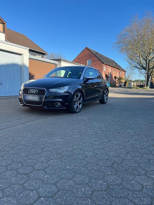 Second-hand Audi A1 122 CP (89 kW) 2011 Negru Hatchback