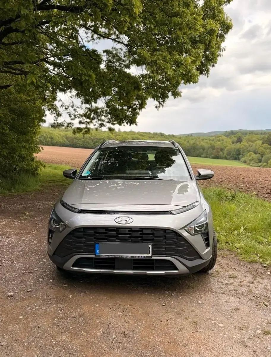 Gebraucht Hyundai Bayon Select 84 PS (61 kW) 2022 Grau SUV