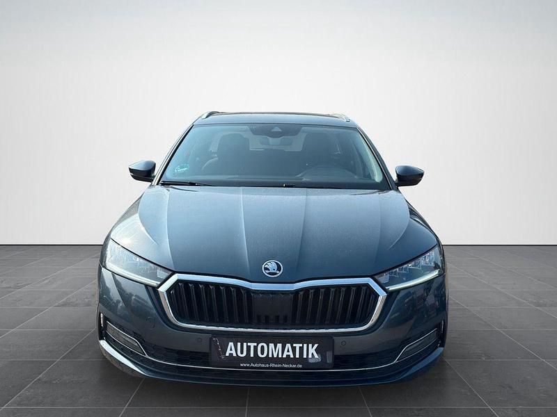 Gebraucht Skoda Octavia First Edition 150 PS (110 kW) 2020 Grau Kombi