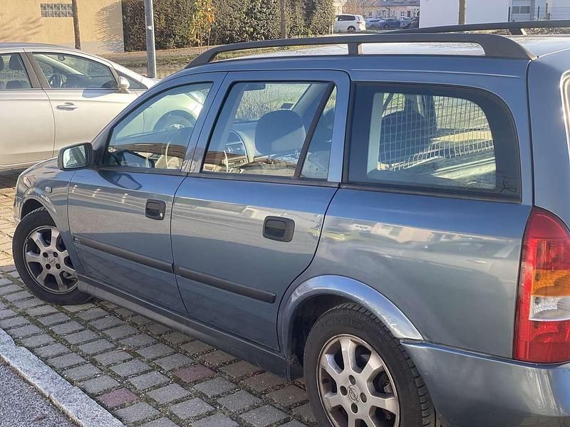 Second-hand Opel Astra Edition 109 CP (80 kW) 1999 Albastru Break