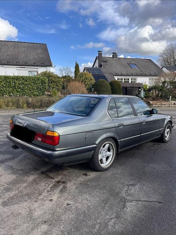 Gebraucht BMW 735 Performance 211 PS (155 kW) 1988 Grün Limousine