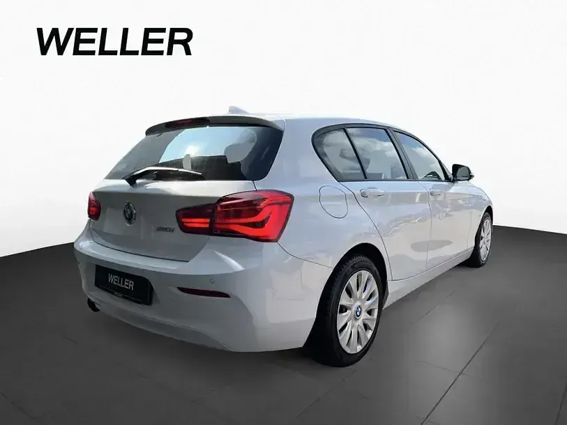 Gebraucht BMW 120 Advantage 184 PS (135 kW) 2017 Weiß Limousine