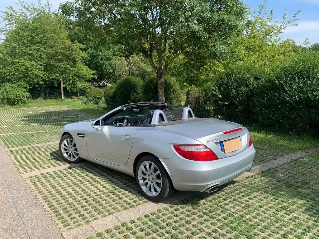 Gebraucht Mercedes SLK200 184 PS (135 kW) 2014 Silber Cabrio
