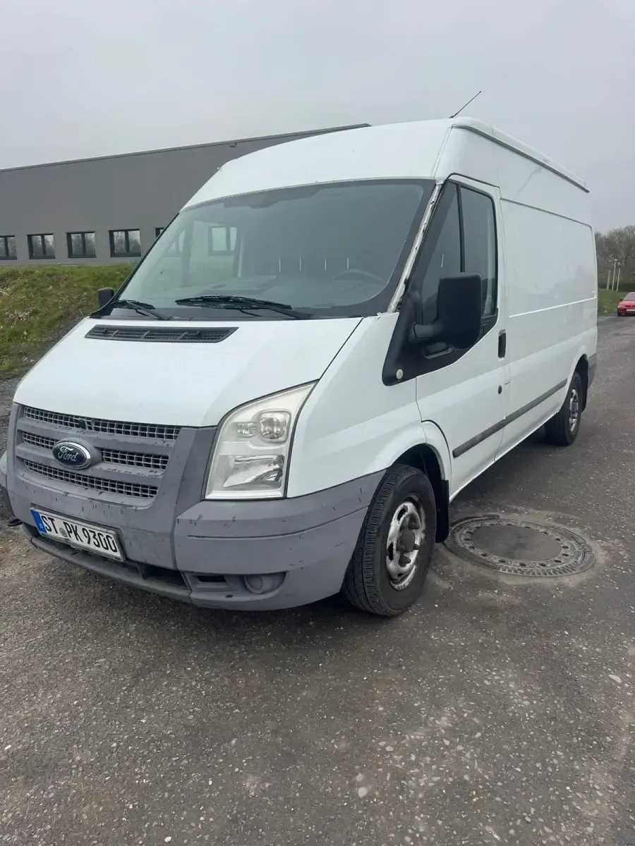 Käytetty Ford Transit 101 HP (74 kW) 2013 Valkoinen Sedan