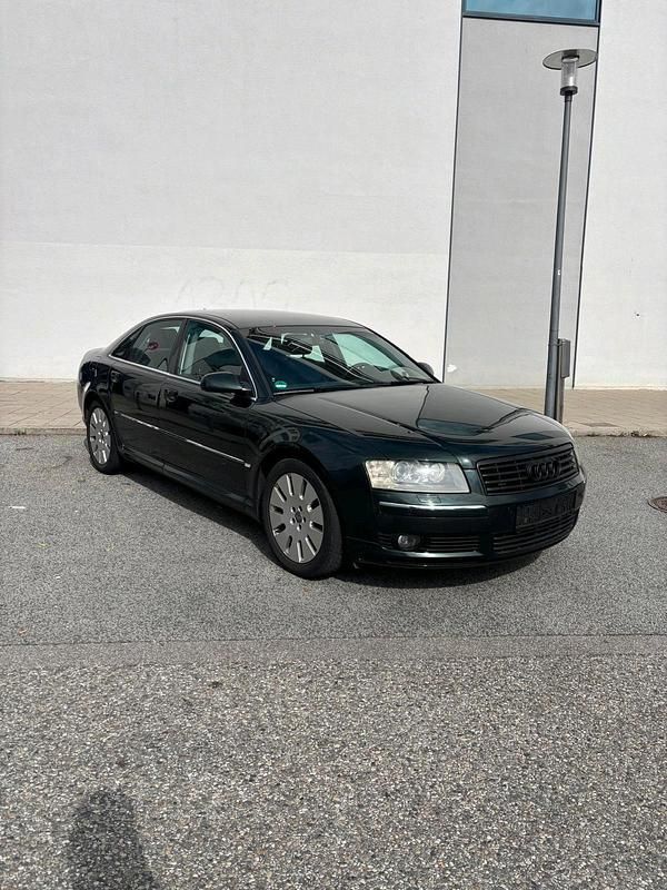Grün Gebraucht 2003 Audi A8 Limousine | 2.900 € (Guter Preis) - Bild 1/4