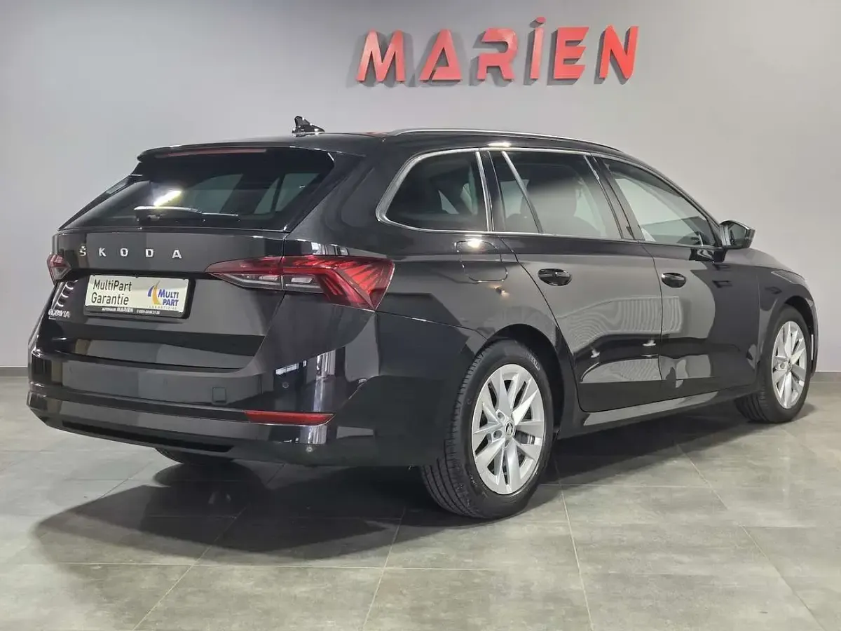 Usata Skoda Octavia 116 CV (85 kW) 2020 Nero Station wagon