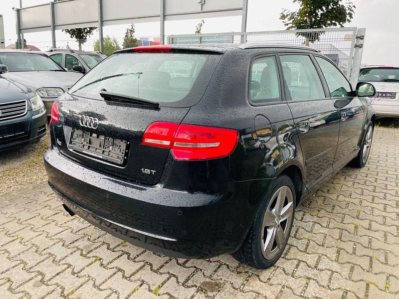 Gebraucht Audi A3 Sportback Ambition 160 PS (117 kW) 2010 Schwarz Kleinwagen