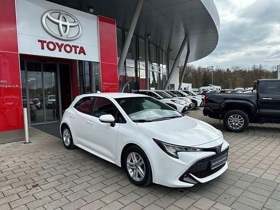 Gebraucht Toyota Corolla Basis 184 PS (135 kW) 2019 Schneeweiß Limousine