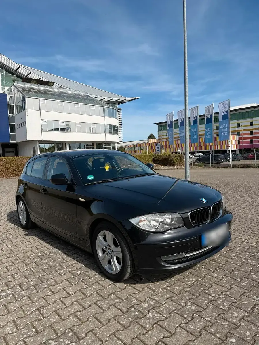 Używany BMW 116 116 KM (85 kW) 2011 Czarny Hatchback