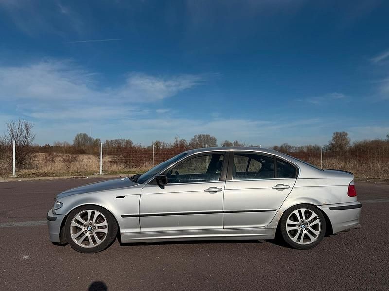 Gebraucht BMW 330 231 PS (169 kW) 2003 Silber Limousine