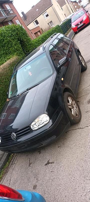 Schwarz Gebraucht 2000 VW Golf IV Kombi | 350 € (Superpreis) - Bild 1/3
